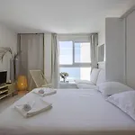Superbe Studio Face A La Mer Acces Direct Plage