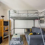 Studio Moderne 2* Avec Balcon, Parking, Wi-Fi - Quartier Larochefoucauld A Biarritz - Fr-1-3-487