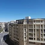 Studio En Front De Mer Avec Piscine A Biarritz - Fr-1-3-418