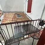Studio Cosy Avec Mezzanine En Plein Coeur De Biarritz, A 2 Pas De La Plage - Fr-1-239-995