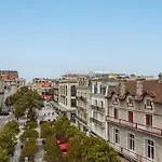 Grand Appartement En Plein Centre De Biarritz