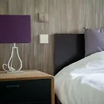 Nouveau, Tres Bel Appartement Avec Jardin