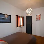 Petit Appartement Douillet Tres Bien Situe