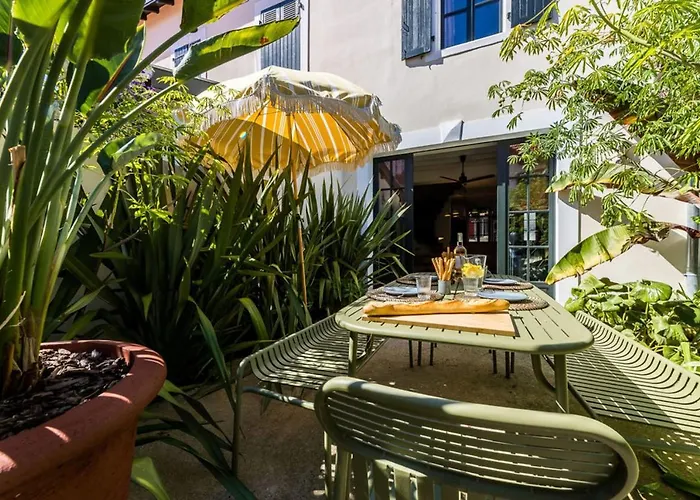 Jungle Keyweek Townhouse With Terrace And Garden