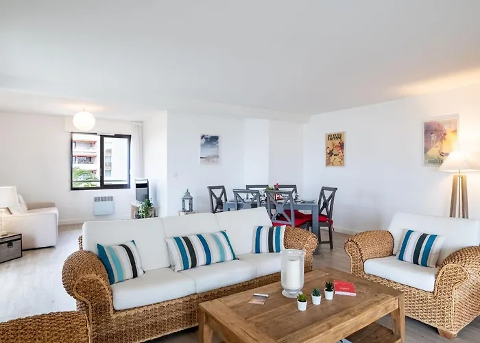 Apartment Le Parvis By Interhome