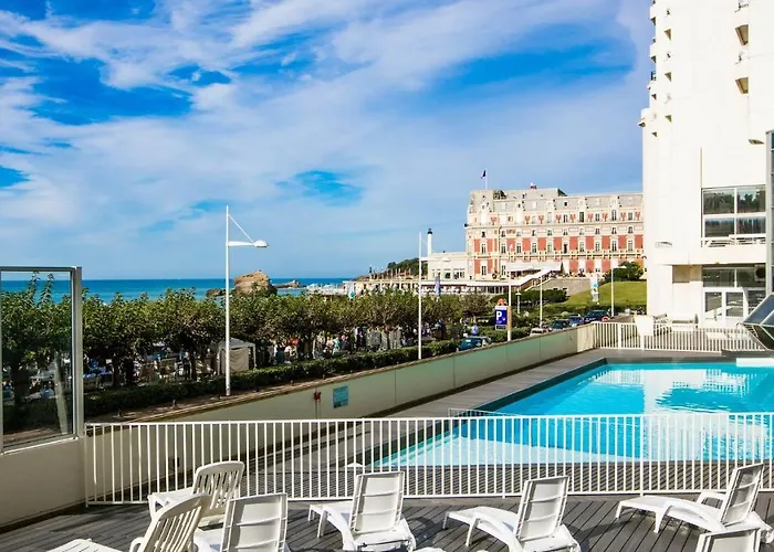 Superbe Studio Face A La Mer Acces Direct Plage