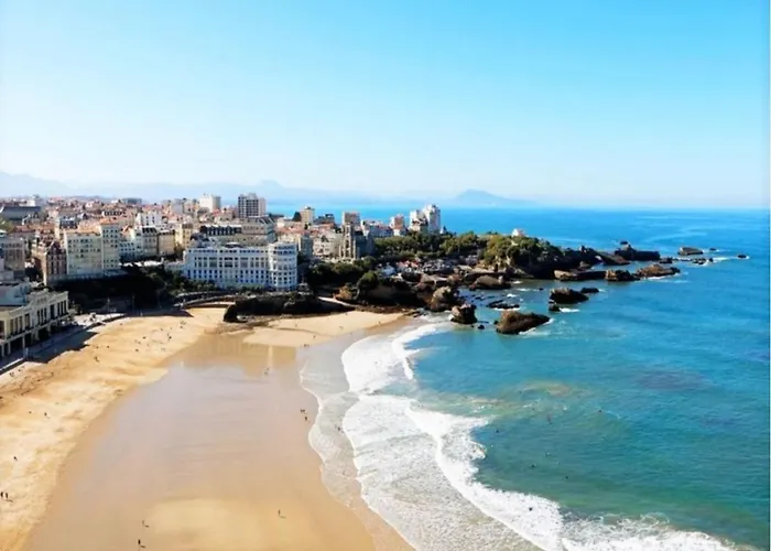 Studio Central Avec Balcon A Biarritz - Fr-1-3-597