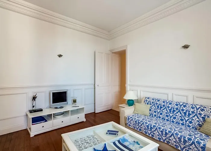 Luckey Homes - Avenue De La Reine Victoria
