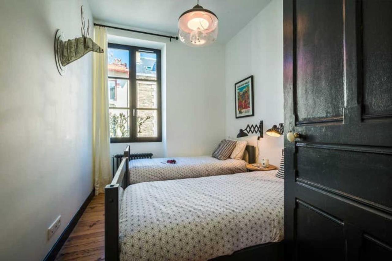 London Avenue Keyweek Center With Balcony And Parking * Biarritz