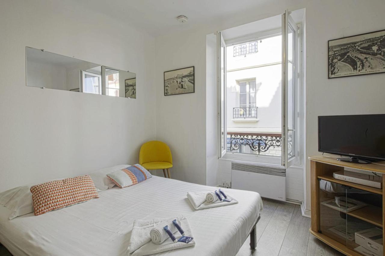 Charming Flat 4 Minutes From The Grande Plage Of Away - Welkeys *