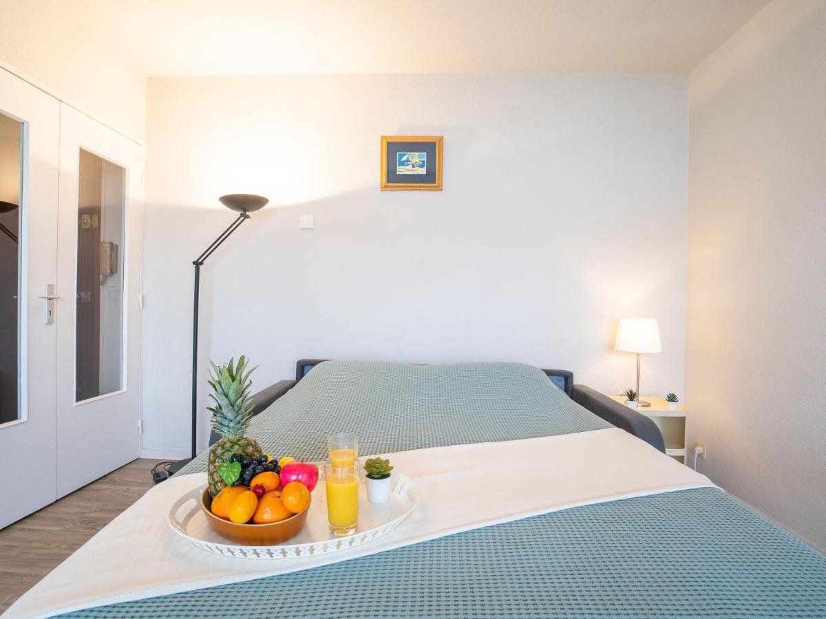 Apartment Studio Les Demeures Du Golf By Interhome