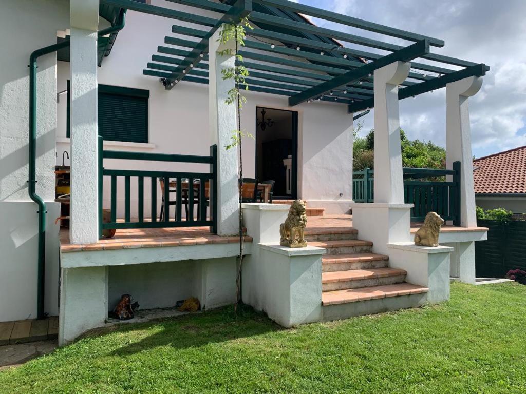 Magnifique , Jardin Et Terrasse