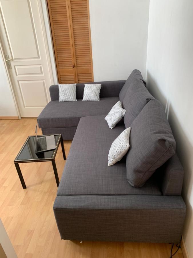 Centre, Pres Avenue De Verdun, Cosy 2 Pieces , Salon , Separe, Rue Tres Calme A 10 Minutes A Pied De La Grande