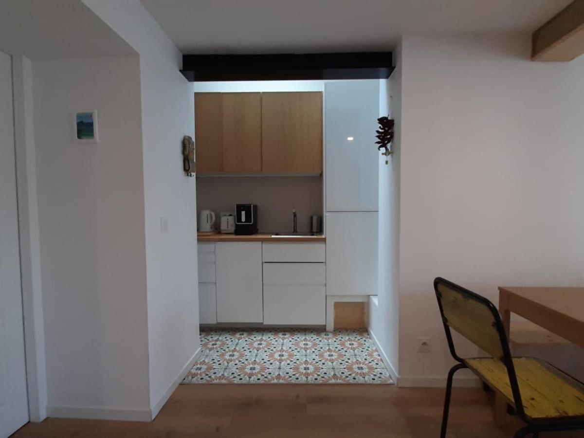 Cosy A Biarritz, Proche Des Halles Et Plages, Ideal Pour 2 Avec Wifi Inclus - Fr-1-239-853 Apartment Biarritz