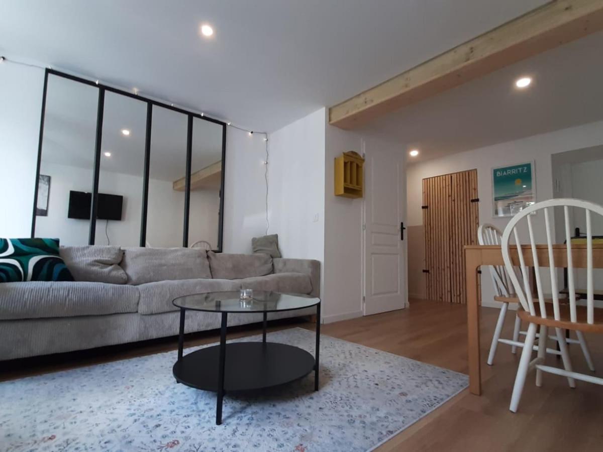 Cosy A Biarritz, Proche Des Halles Et Plages, Ideal Pour 2 Avec Wifi Inclus - Fr-1-239-853 Apartment *