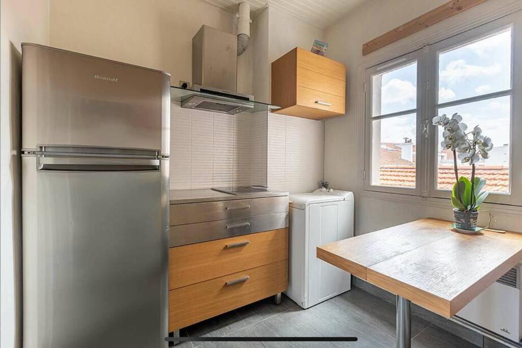Apartment Exceptionnel 3 Pieces Art Deco En Dernier Etage Avec Garage Prive Centre Biarritz