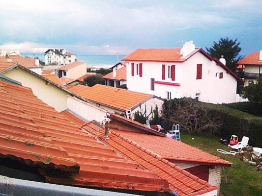 Apartment 200 Metres -cote Des Basques-, *