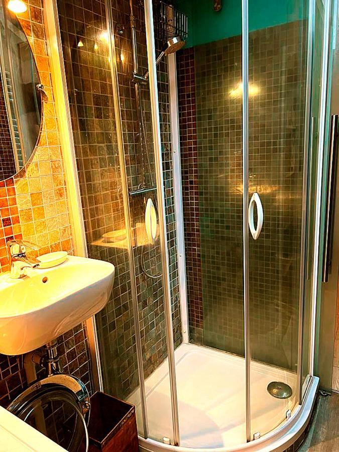 Apartment 200 Metres -cote Des Basques-, *