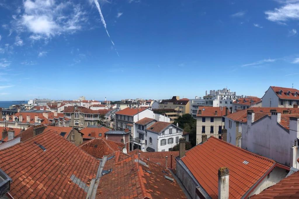 Beautiful For 2/4 Person, Amazing View Apartment Biarritz