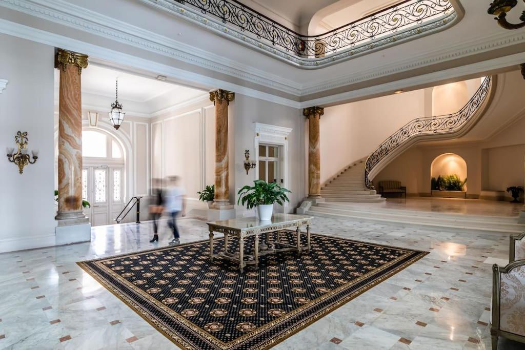 Carlton Apartment Biarritz