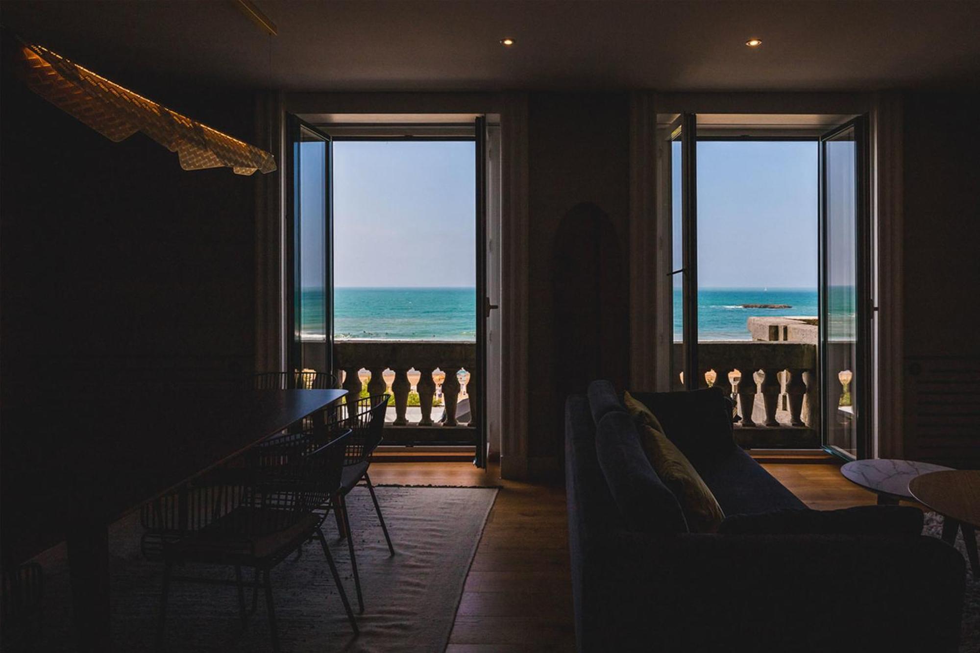 Horizon Keyweek Beachfront Duplex With Parking In Center *