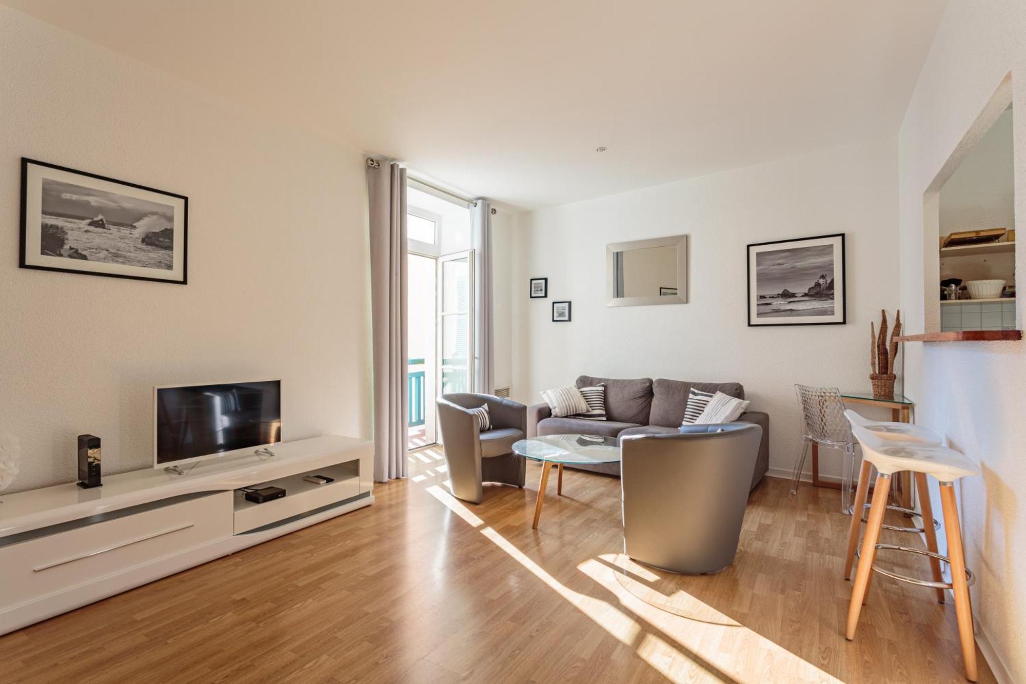 Apartment Moderne En Plein Centre Et Proche De La *