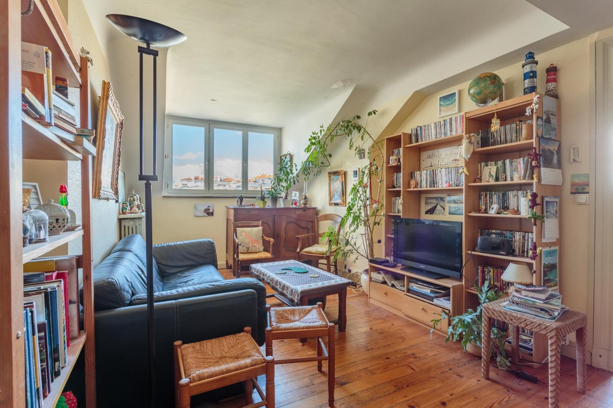 Apartment Grand En Plein Centre De Biarritz