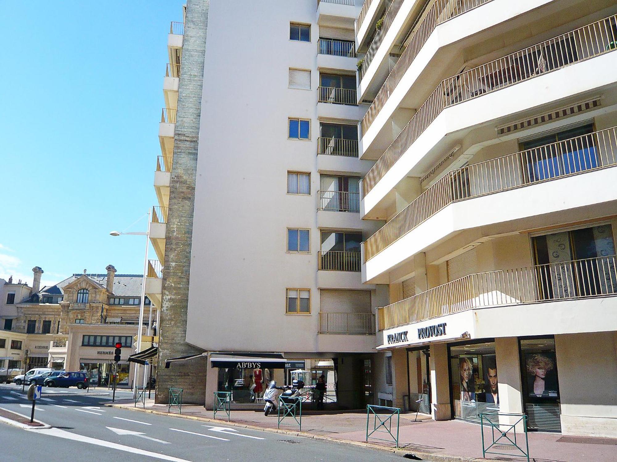Raphael-2 By Interhome Apartment