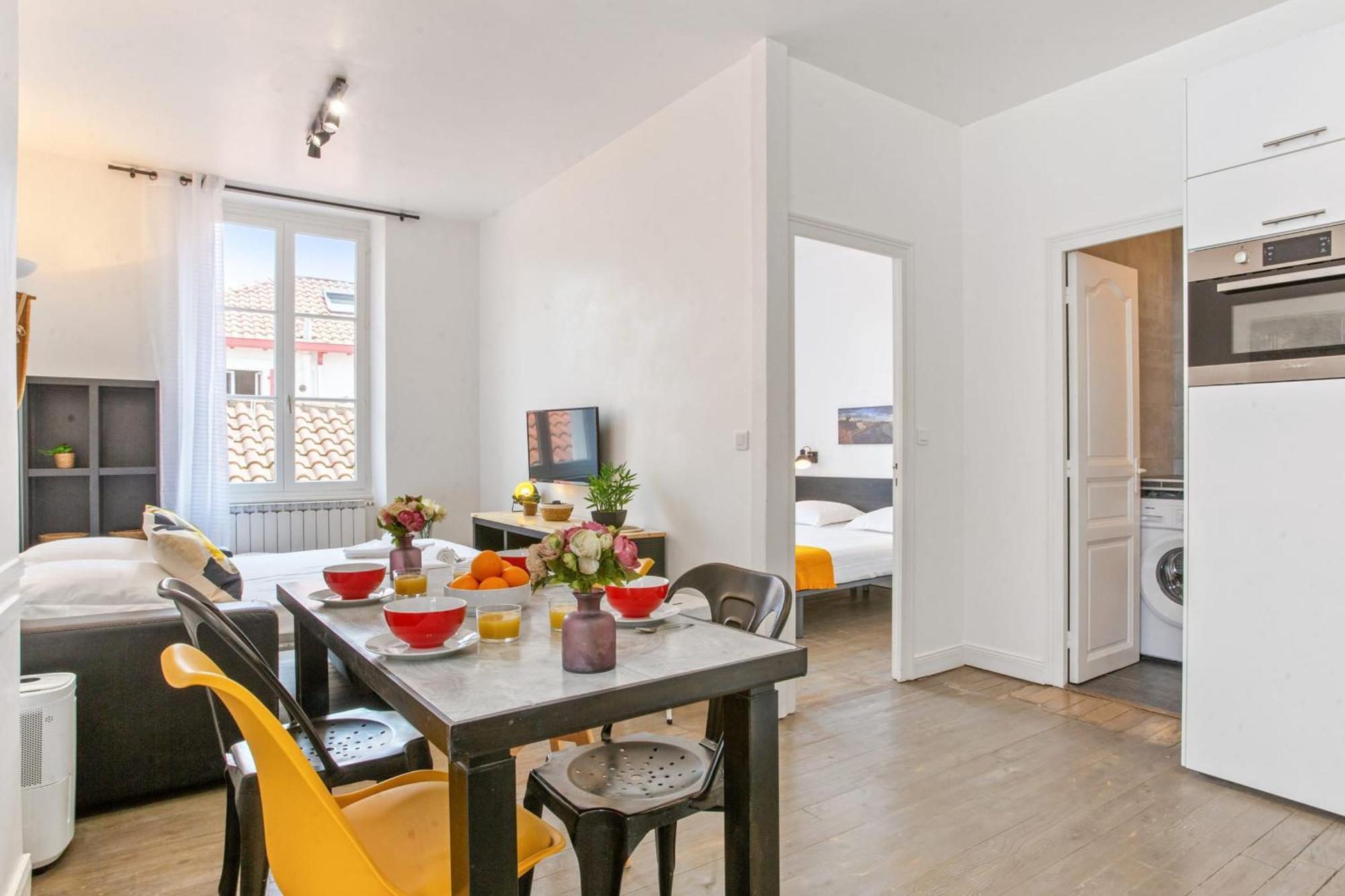 Amarilla - Welkeys Apartment *