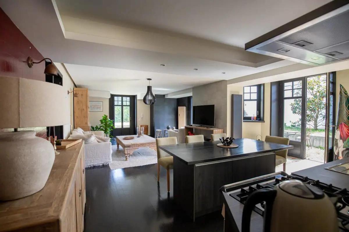 Nouveau, Tres Bel Avec Jardin Apartment