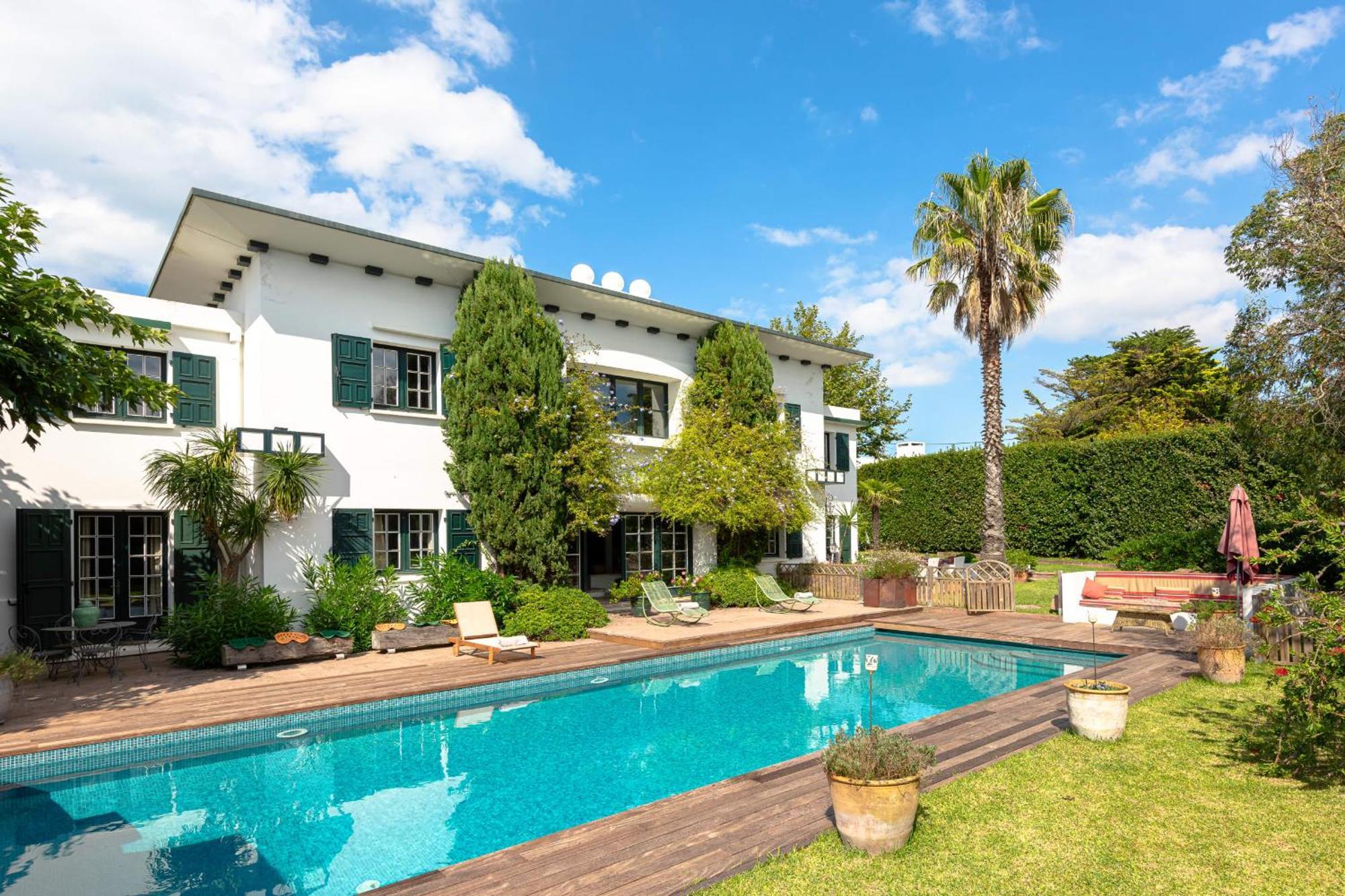 Galerna -keyweek House With Heated Swimming Pool