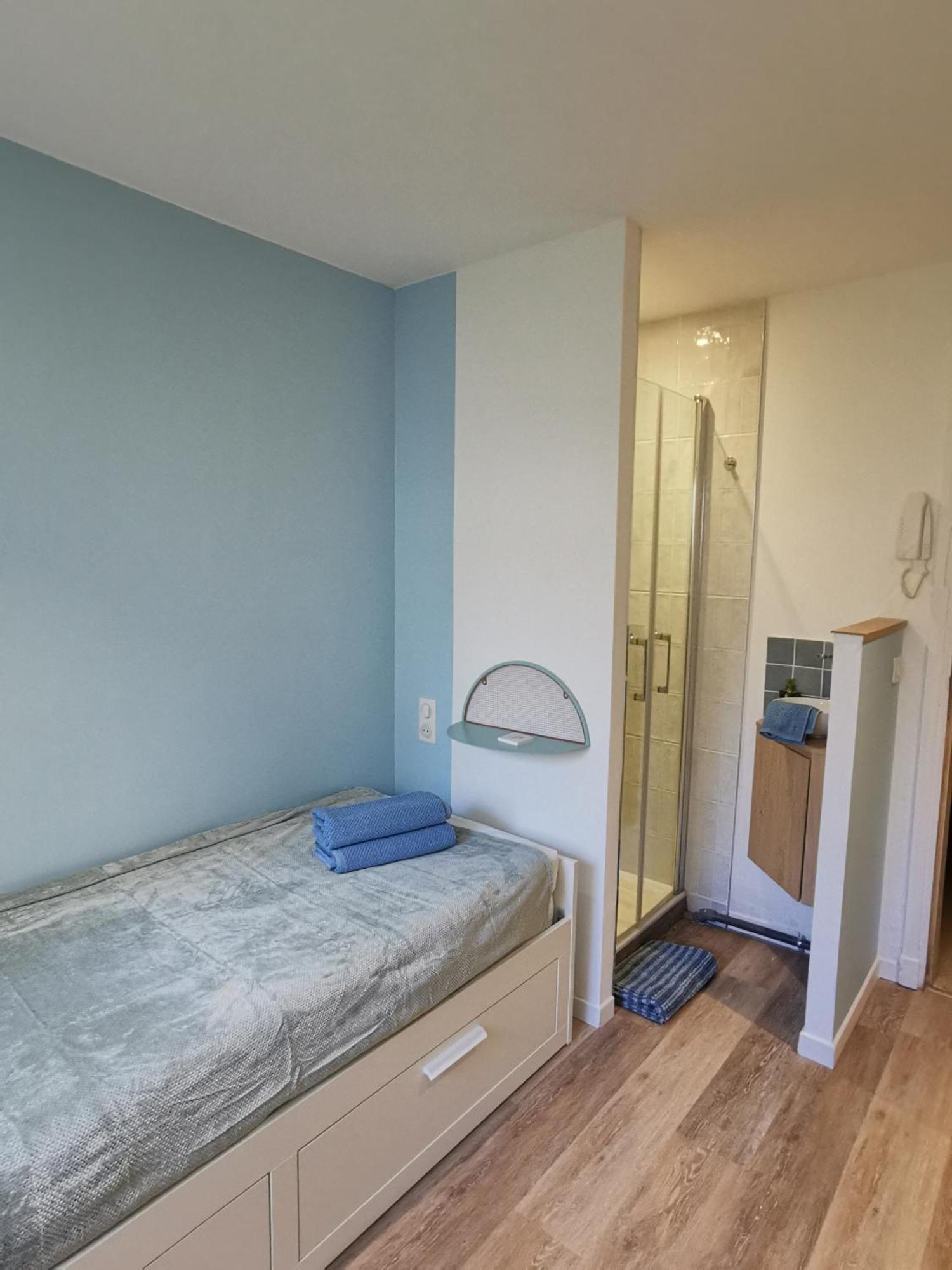 Studette Jole - Apartment *