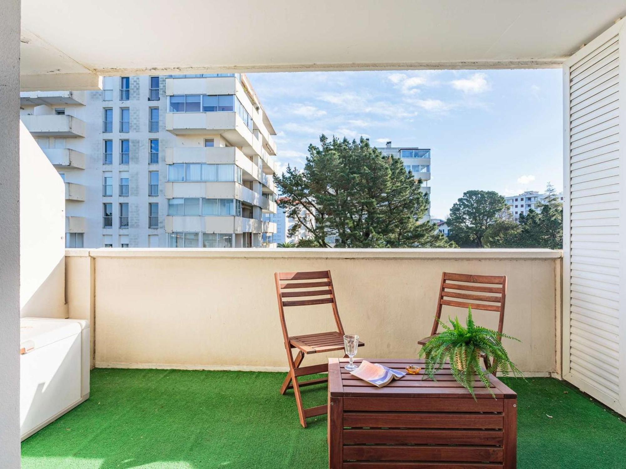 Apartment Moderne Avec Balcon Et Parking A - Fr-1-3-625 *