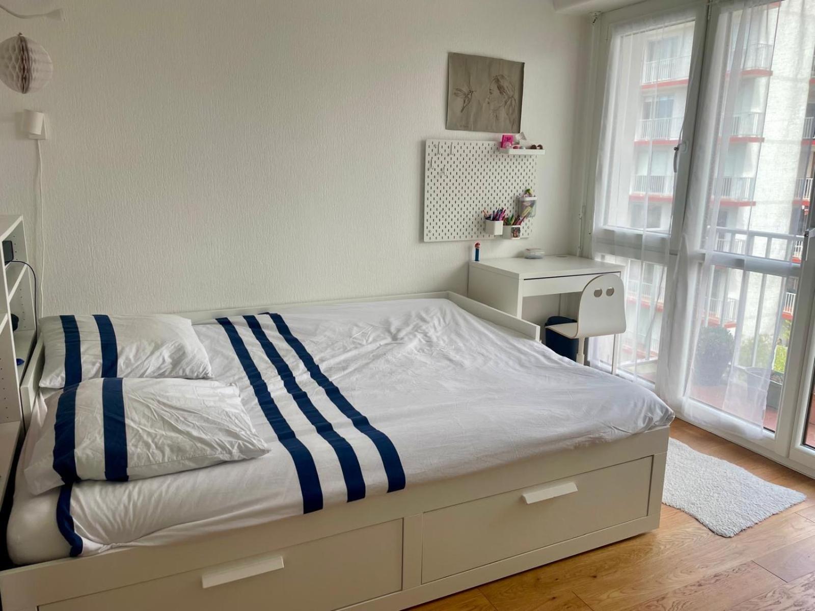 3 Chambres, Tres Lumineux, Plages Et Centre A Pied