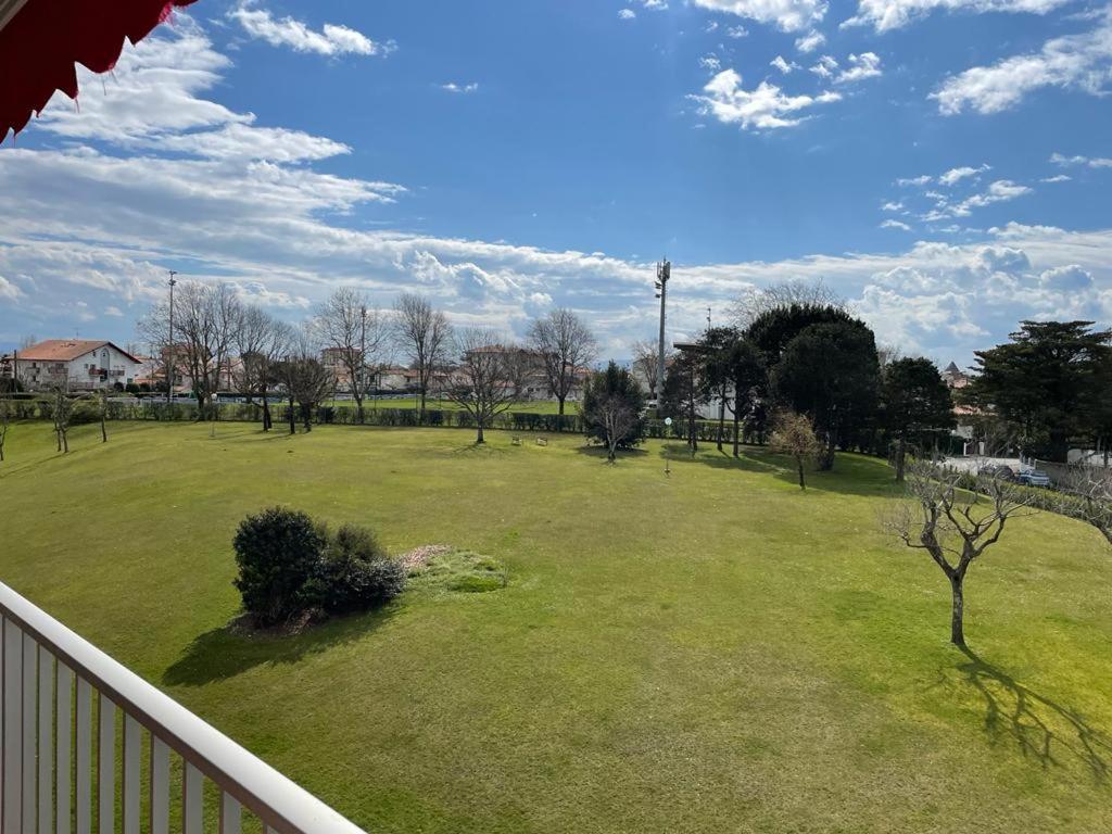 3 Chambres, Tres Lumineux, Plages Et Centre A Pied Apartment *