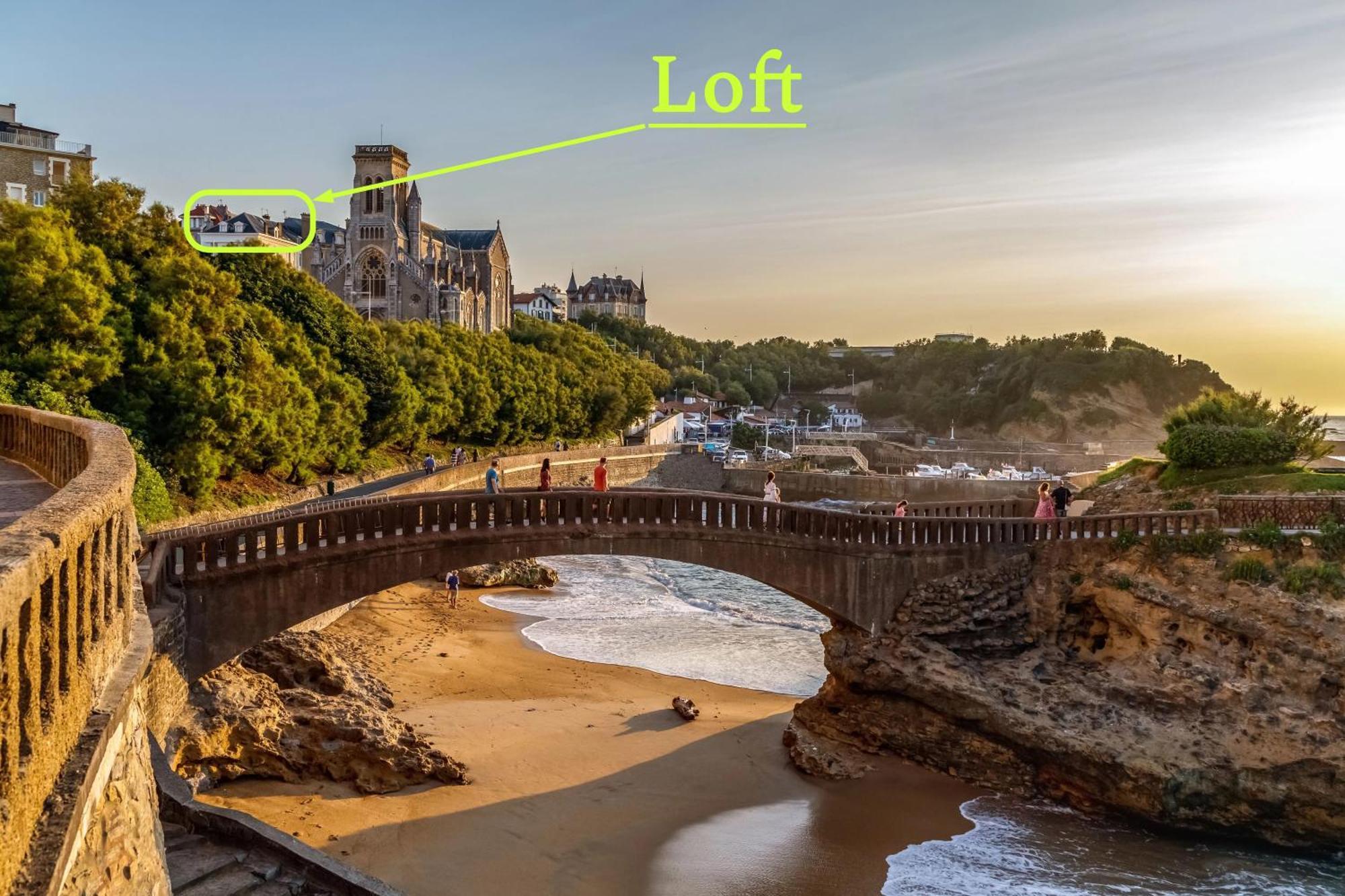 Apartment Magnifique Loft Au-Dessus De L'Ocean, Place De Parking *