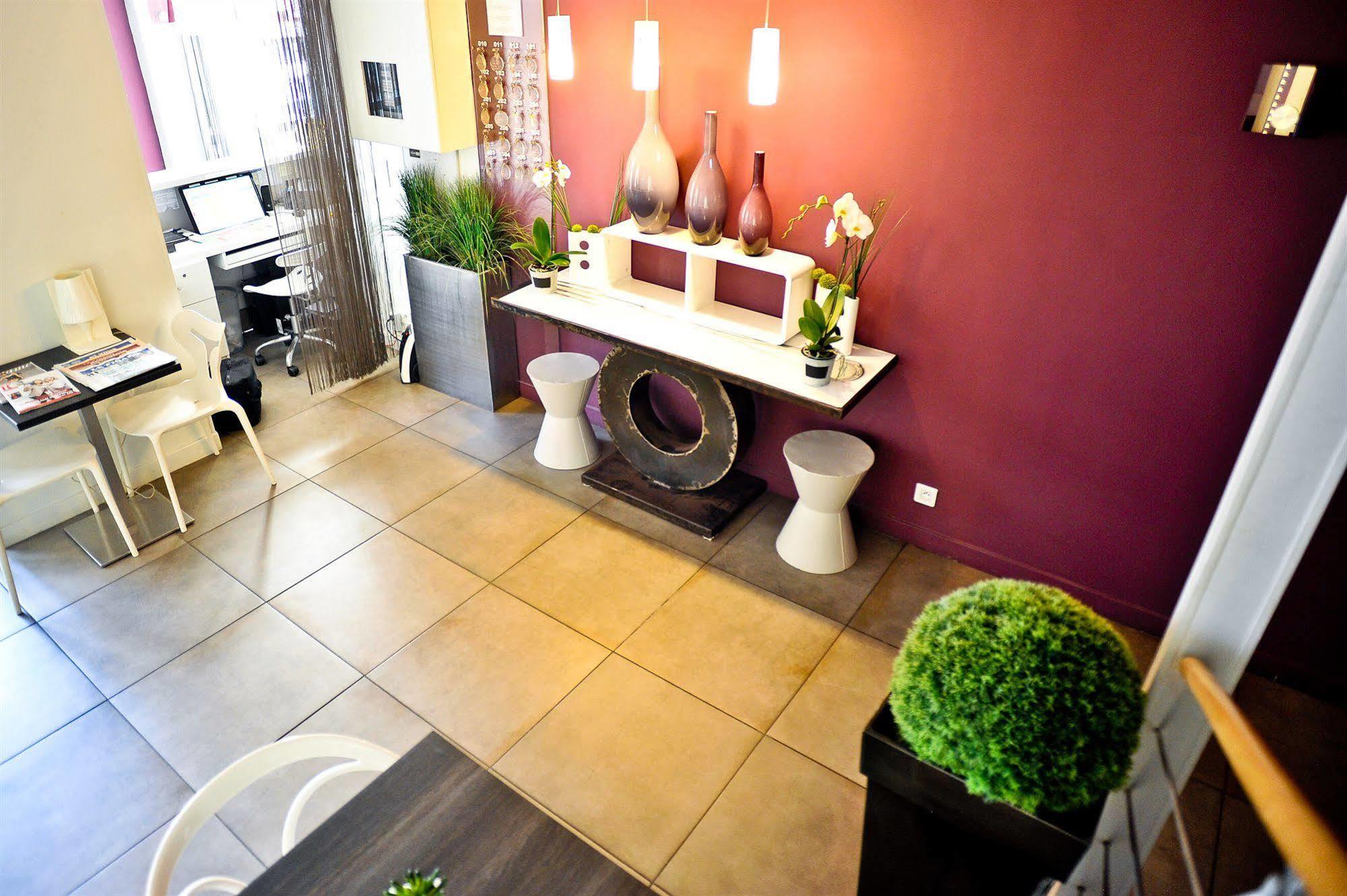 Oxo Hotel 3*