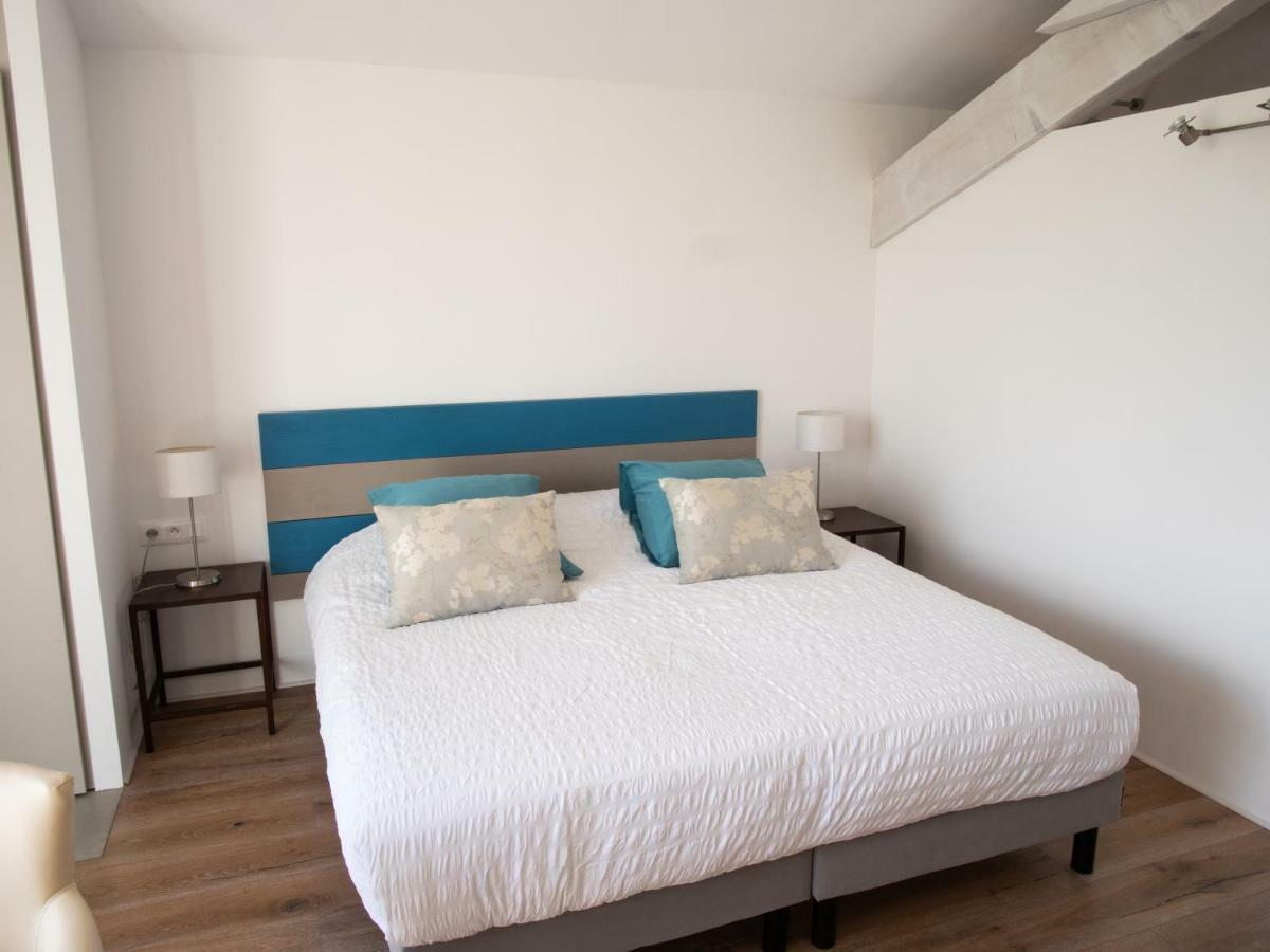 La Maison De La Cote Bed & Breakfast