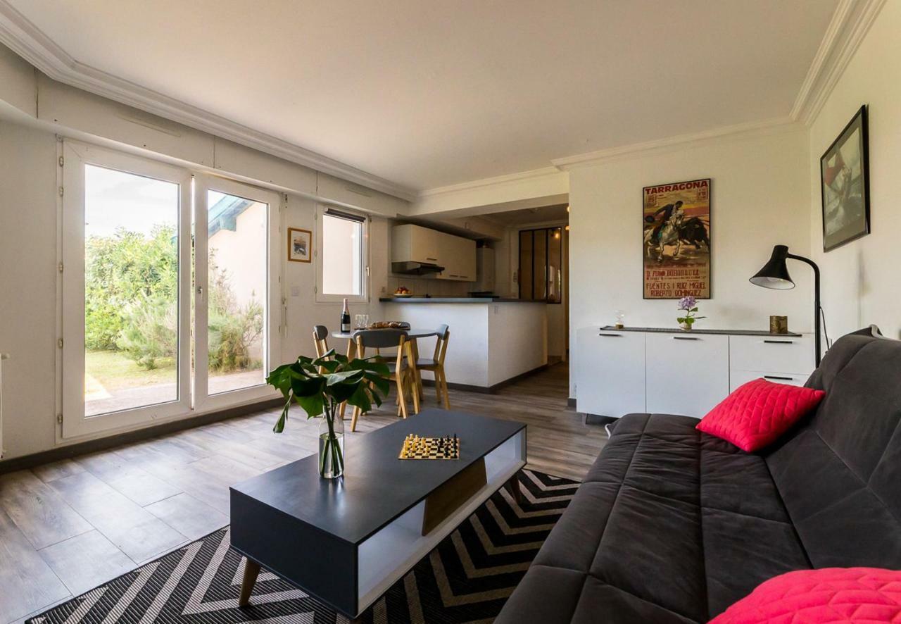 Amarra Apartment