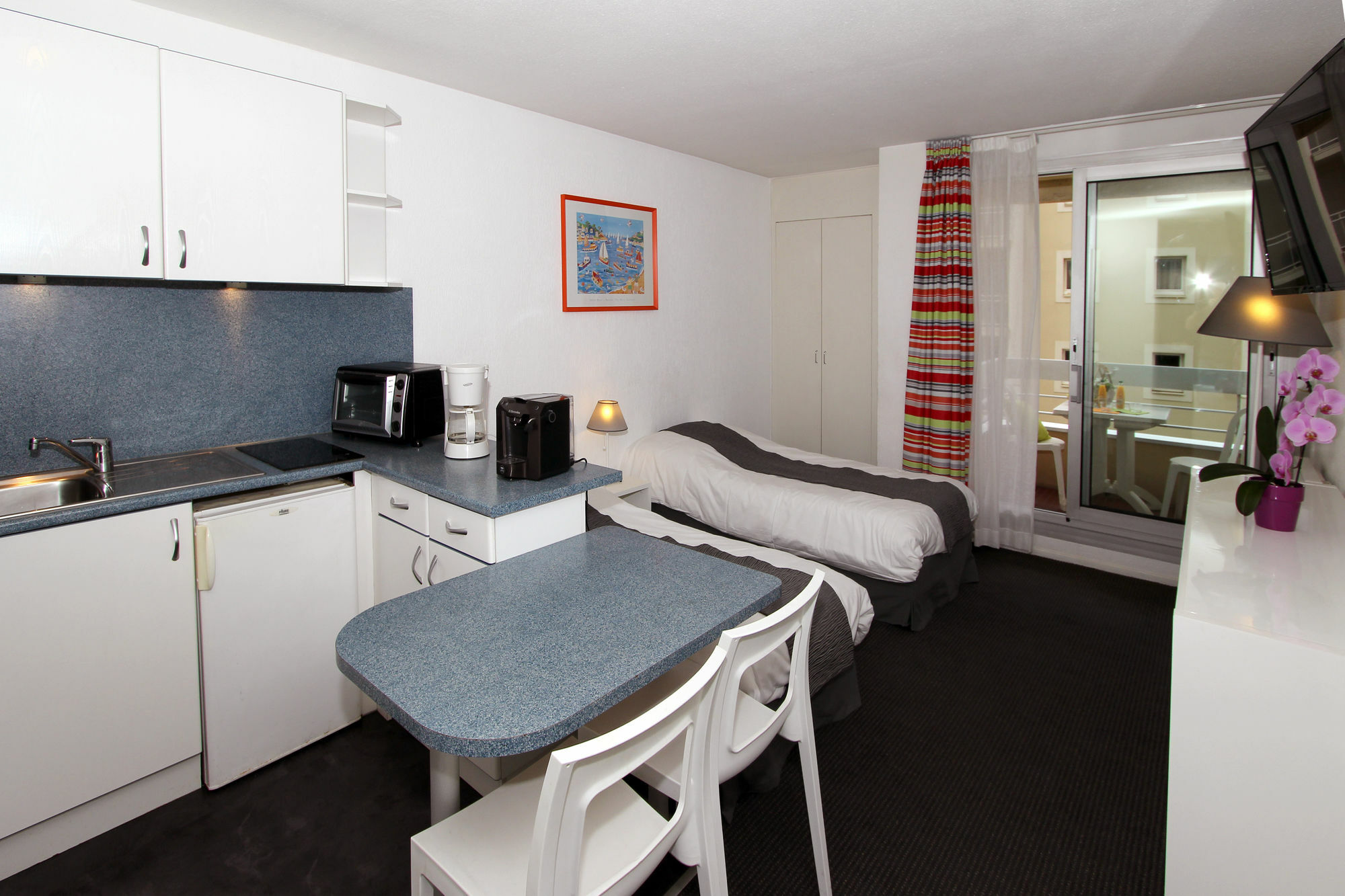 Victoria Surf Aparthotel 3*