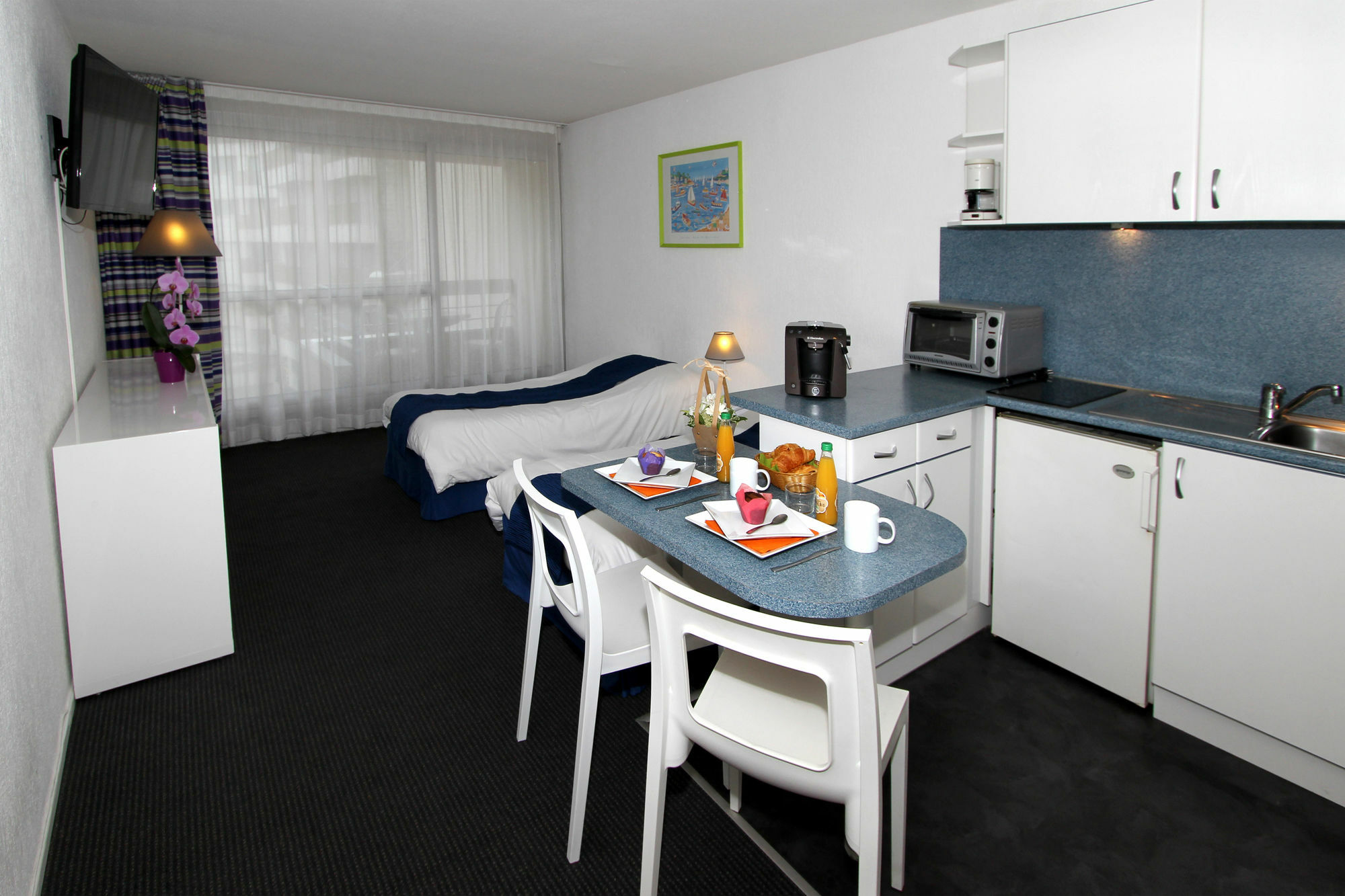 Victoria Surf Aparthotel 3*