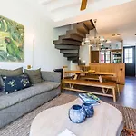 Jungle Keyweek Townhouse With Terrace And Garden