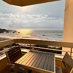 L\'océan à perte de vue, la grande plage à vos pieds