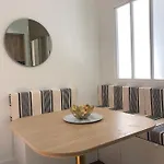 Bel appartement, offrant calme et luminosité, proche Côte des Basques