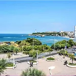 Studio Front De Mer Avec Piscine Et Balcon A Biarritz - Fr-1-3-412