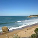 Studio En Front De Mer Avec Piscine A Biarritz - Fr-1-3-418