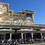 Studio En Front De Mer Avec Piscine A Biarritz - Fr-1-3-418