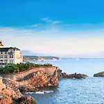 Studio Moderne 2* Avec Balcon, Parking, Wi-Fi - Quartier Larochefoucauld A Biarritz - Fr-1-3-487