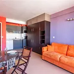 Studio Central Avec Balcon A Biarritz - Fr-1-3-597