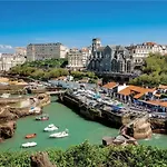 Studio Central Avec Balcon A Biarritz - Fr-1-3-597